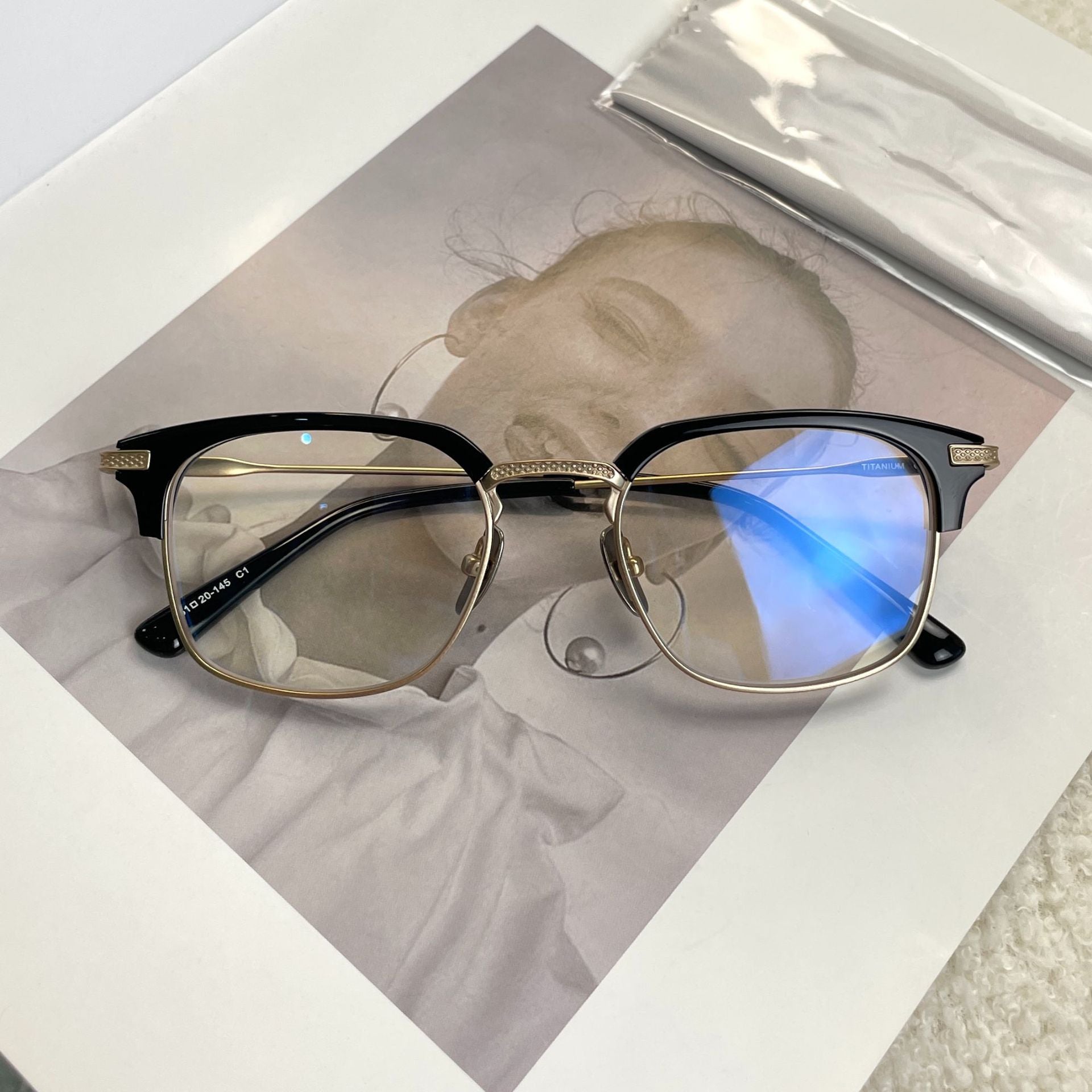 Pure Titanium Business Glasses Frame Retro Fashion Anti-Blue Light Glasses